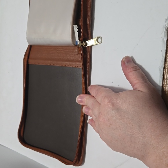 Hercules Official memorabilia photo album - Picture 2 of 5